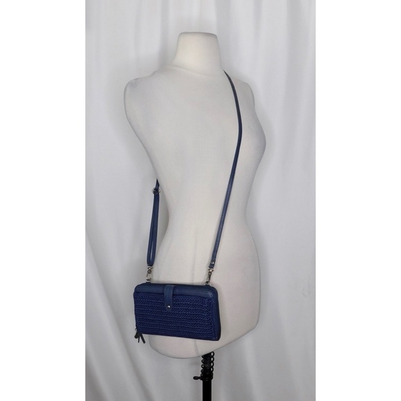 THE SAK Iris Smartphone Crossbody Navy Blue Crochet Purse Shoulder Bag Handbag - Picture 3 of 14